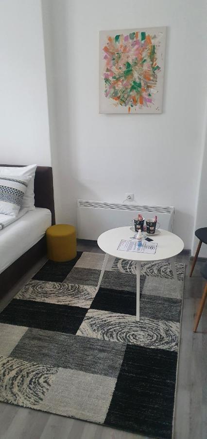 Ferhadija A&E Apartment Сараево Екстериор снимка