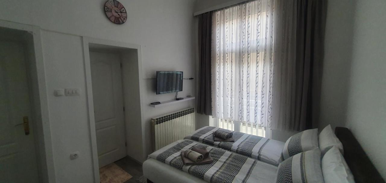 Ferhadija A&E Apartment Сараево Екстериор снимка